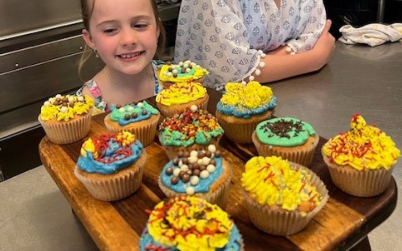 Safari activities for kids include cooking and baking classes. 