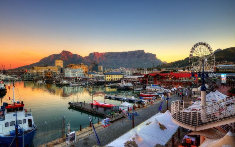 Tourists love South Africa, especially Cape Town with the iconic Table Mountain.