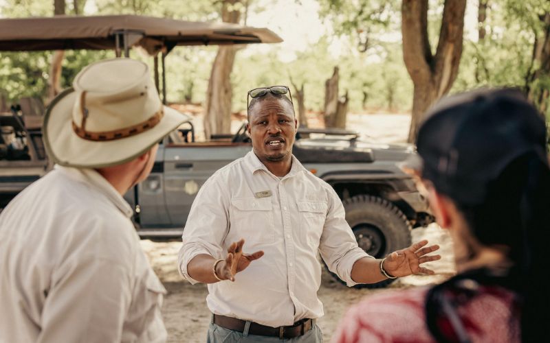 Safari dressing South Africa is all about wearing neutral colors and protective sun hats.